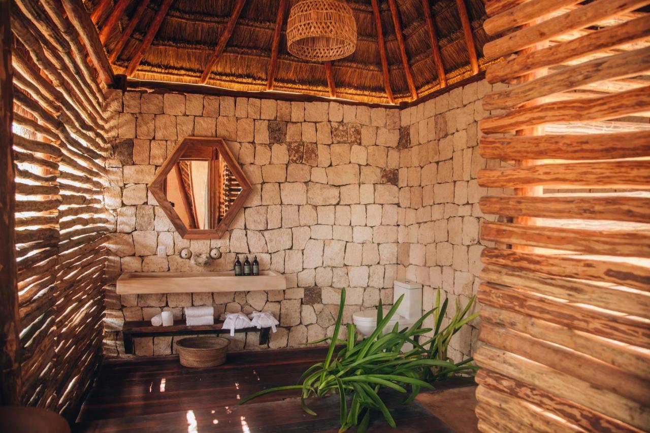 Ikal Tulum Hotel Exteriör bild Bathroom at the Hotel Habitas